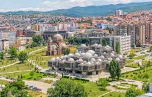 De ce sunt tensiuni în Kosovo? Ce au de împărțit sârbii și kosovarii?