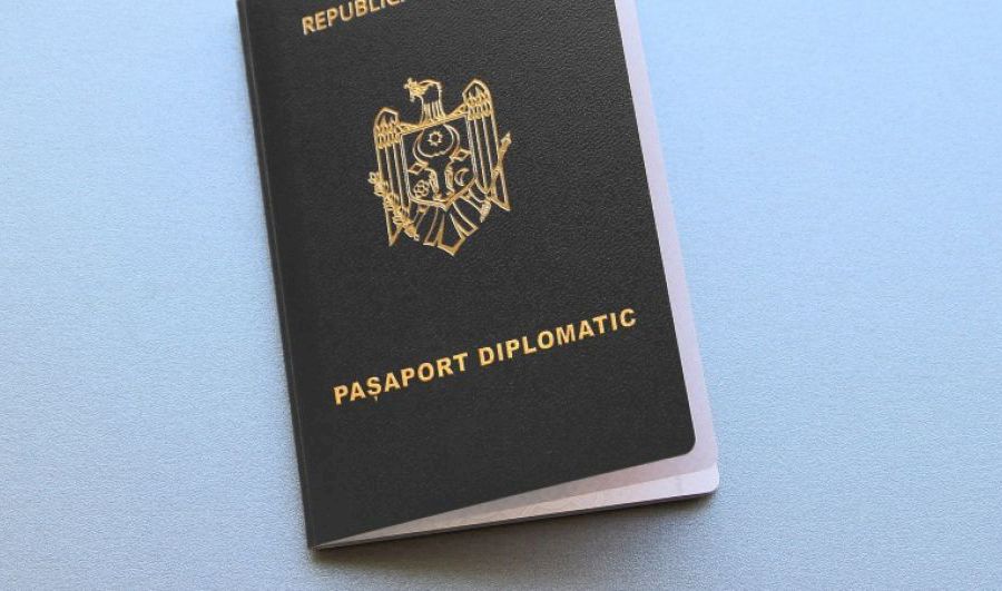 pasaport diplomatic