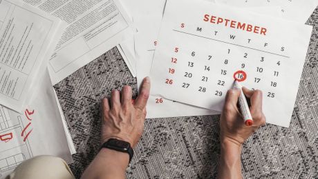 Cum este corect: pe 16 septembrie, în 16 septembrie sau la 16 septembrie?