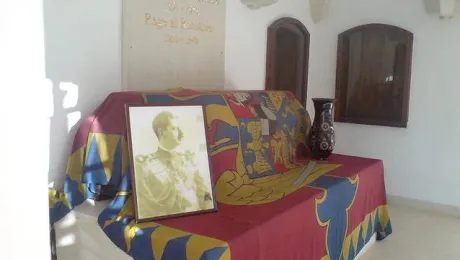 De ce Carol al II-lea nu a fost înmormântat în cripta regală?