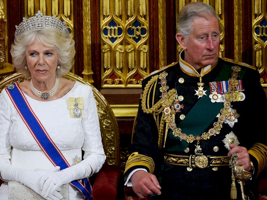 regele Charles si Camilla c