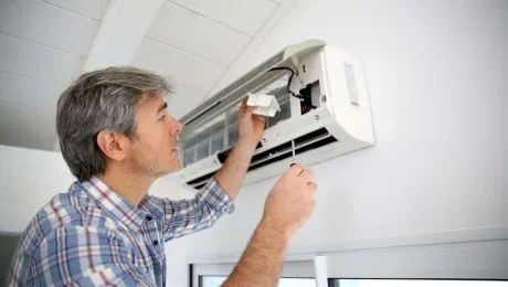 Când trebuie curățat aparatul de aer condiționat?