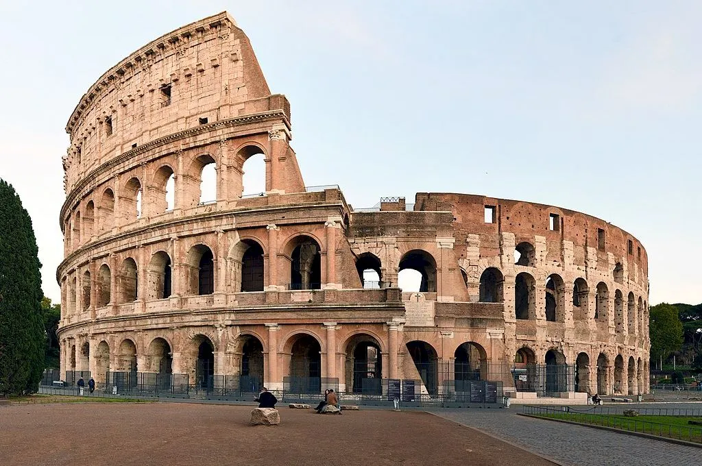 Ce s-a întâmplat cu jumătatea lipsă a Colosseumului?