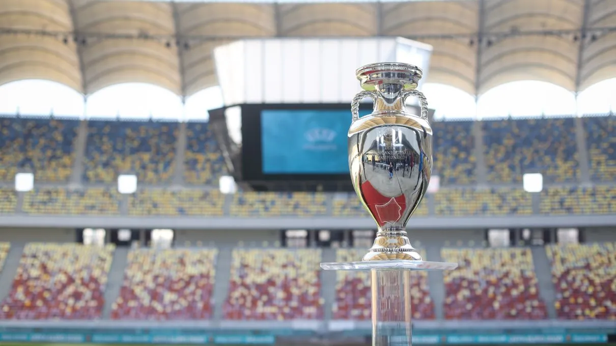 Câte stadioane de fotbal există în București? Care este cea mai titrată echipă a orașului?