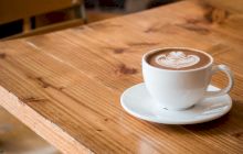Cât de sănătos este să bei cafeaua pe stomacul gol?
