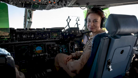 Prima femeie din România care a zburat cu un avion supersonic:1.235 km/h. „Un lucru firesc”