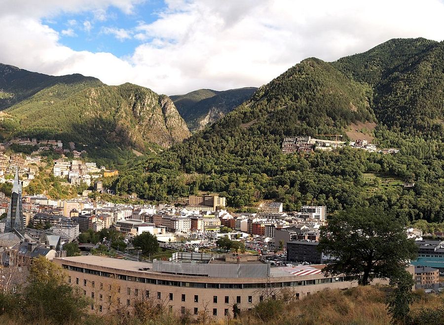 Andorra_la_Vella_-_view2