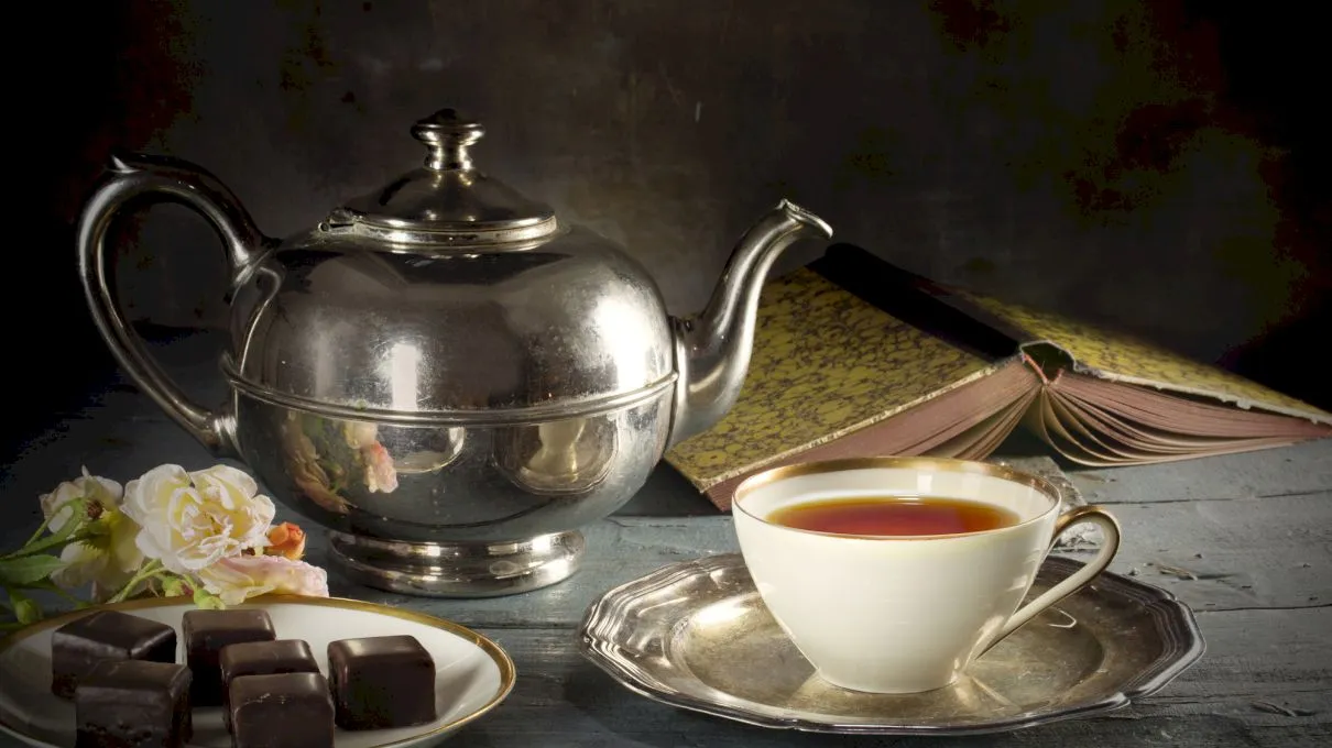 Cum se bea ceaiul englezesc? Care este diferența față de ceaiul clasic?