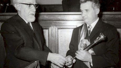 La ce vârstă a obținut Nicolae Ceaușescu diploma de Bacalaureat? Ce note a obținut?