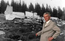 Cum a scăpat cu viață Ceaușescu, după ce s-a prăbușit cu avionul?