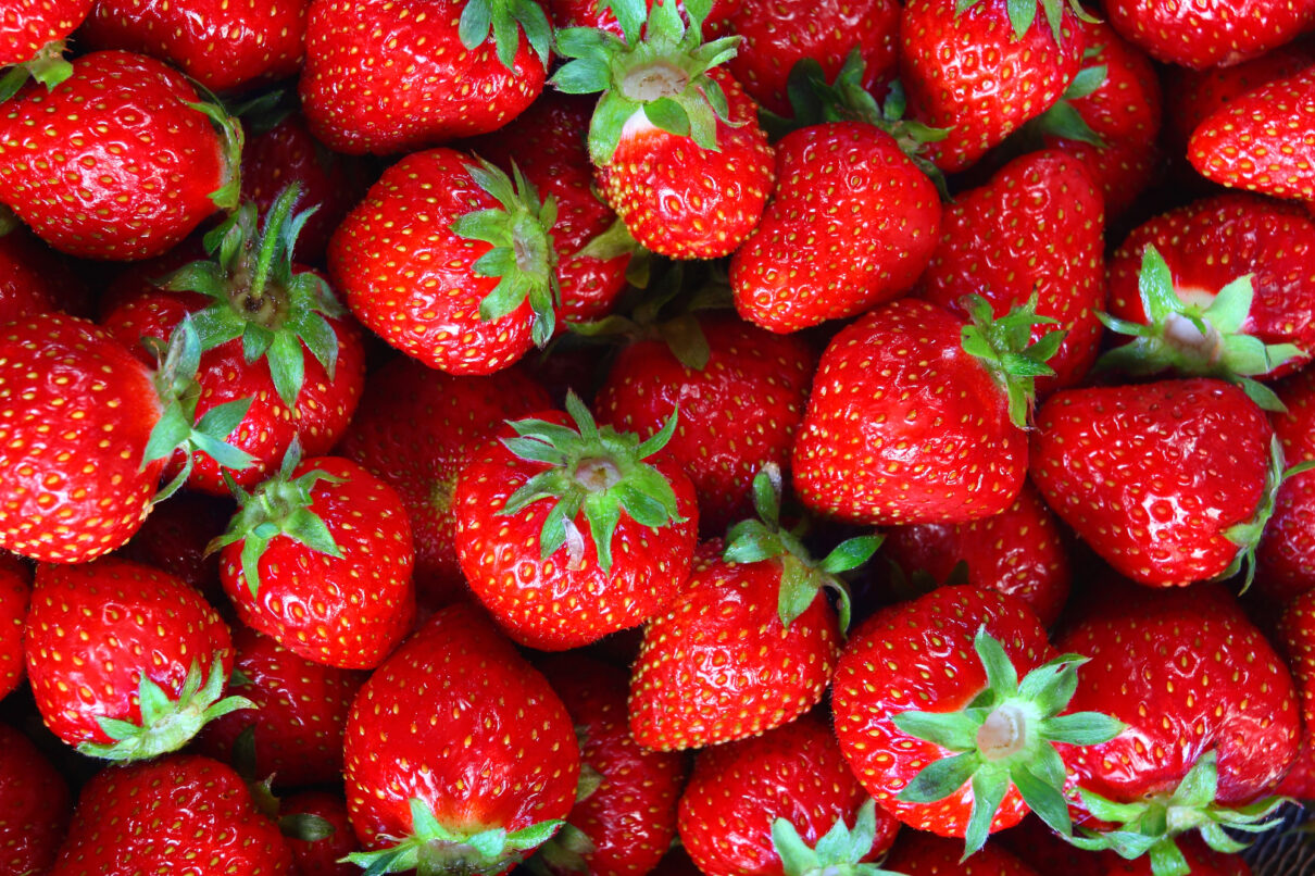 Care este pluralul la căpșună? Cum se spune corect, căpșuni sau căpșune?