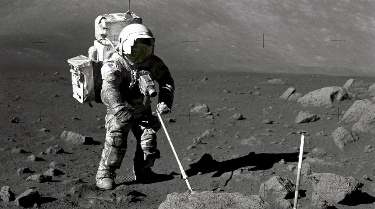 Un astronaut care a ajuns pe Lună a descoperit că este alergic la… Lună