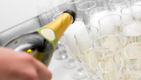 Care este diferența dintre prosecco și șampanie?