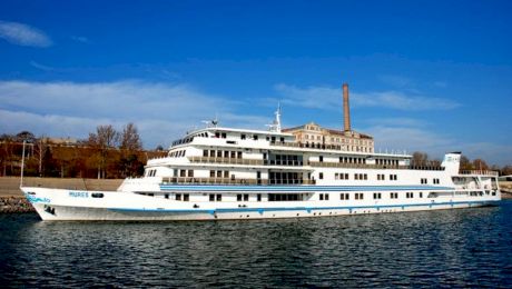 Cum arată vaporul de lux construit pentru soții Ceaușescu?