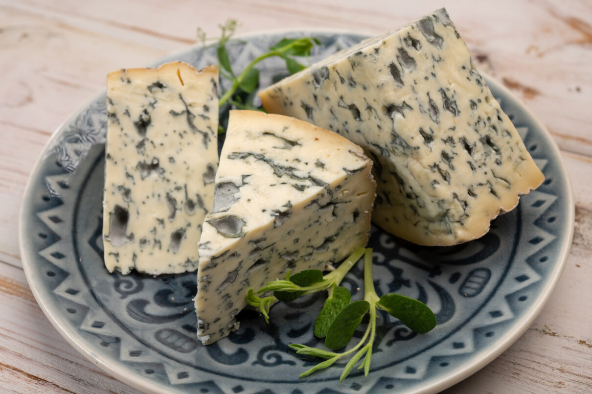 Ce este blue cheese? Chiar este brânza albastră?