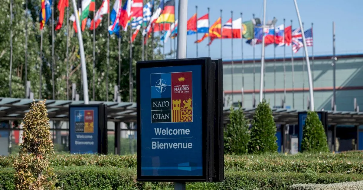 Este Spania membru al NATO? De ce este diferită Spania față de alți membri cu drepturi depline
