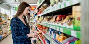 Regula celor 24 de ore: metoda simplă prin care poți economisi sute de lei în fiecare lună la cumpărături