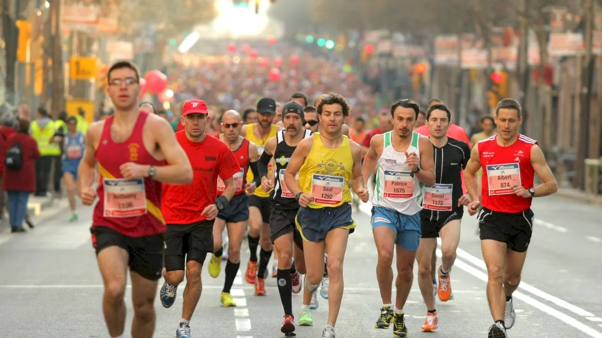 Care este diferența între maraton și triatlon?