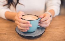 Ce este indicat să faci dimineața înainte de a bea cafea?
