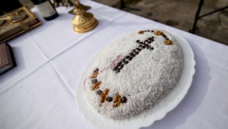 România, printre puținele țări cu tort mortuar. Care este istoria colivei?
