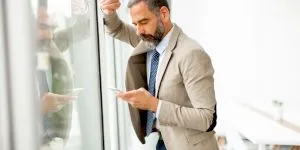 Cum se calculează vechimea în muncă și unde o poți verifica online?