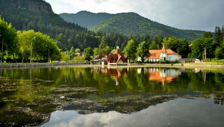 Apele române. Care este cel mai mare lac din România? Dar cel mai lung râu?