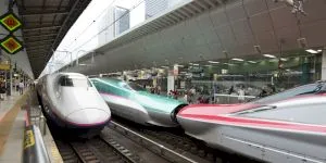 Trenurile din Japonia chiar nu întârzie sau la mijloc este doar marketing? De ce nu poți să spui minciuna: „A întârziat trenul!”