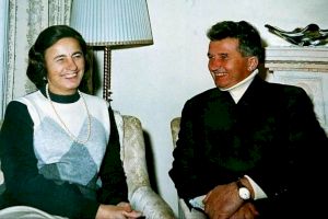 Cum a dat dovadă Elena Ceaușescu că e tută cu diplomă? Ce confuzie a făcut de și-a lăsat mască interlocutorul?