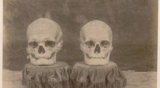 Craniile lui Mihai Viteazul și Radu cel Mare, fotografiate în 1893. Cum „s-a plimbat” craniul lui Mihai Viteazul prin… Rusia?