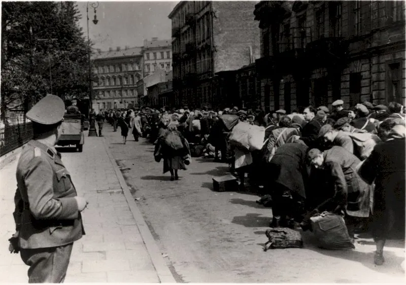 De unde știau nemții cine este evreu și cine nu în perioada Holocaustului?