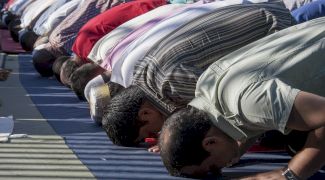 Zece lucruri „banale” pentru noi, dar complet interzise în lumea arabă