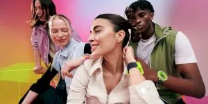 Swatch aduce atmosfera verii cu ceasuri pline de culori neon
