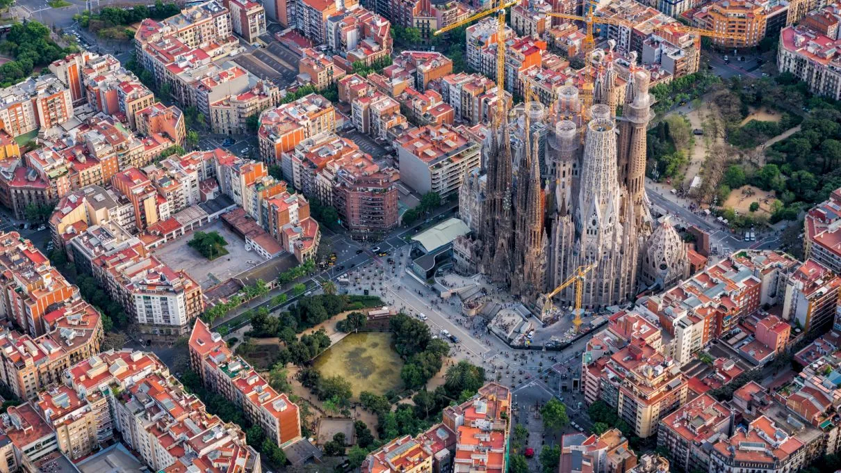 Ce poți să vizitezi într-un city break de 3 zile în Barcelona? Merită să vizitezi Barcelona în 2025?