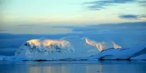 Fabulos! De unde vin denumirile Arctic și Antarctica?