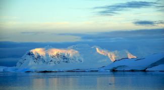 Fabulos! De unde vine denumirile Arctic și Antarctica?