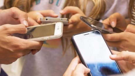Copierea de Rezervă a Datelor Simplificată: Protejarea Telefonului Impotriva Pierderii