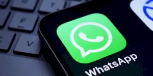 Poate cineva să vadă ce vorbesc pe WhatsApp? Sfaturi de securitate