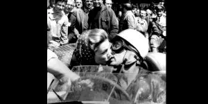 Povestea fotografiei supranumită „Il Bacio della Morte, ‘Sărutul morții'”. Ce detalii triste ascunde cadrul?