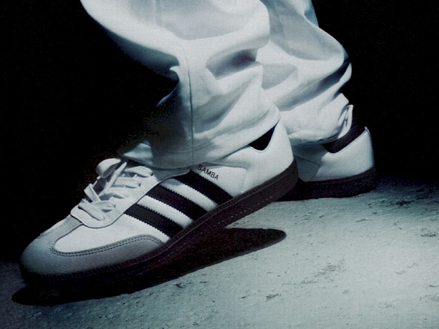 simplifica-ti-stilul-cu-sneakersii-adidas-samba-descopera-cat-de-versatili-pot-fi