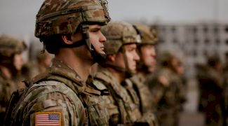 Câți soldați SUA se află în baze miliare din Europa? Ce a spus Trump despre retragerea militarilor americani din România?