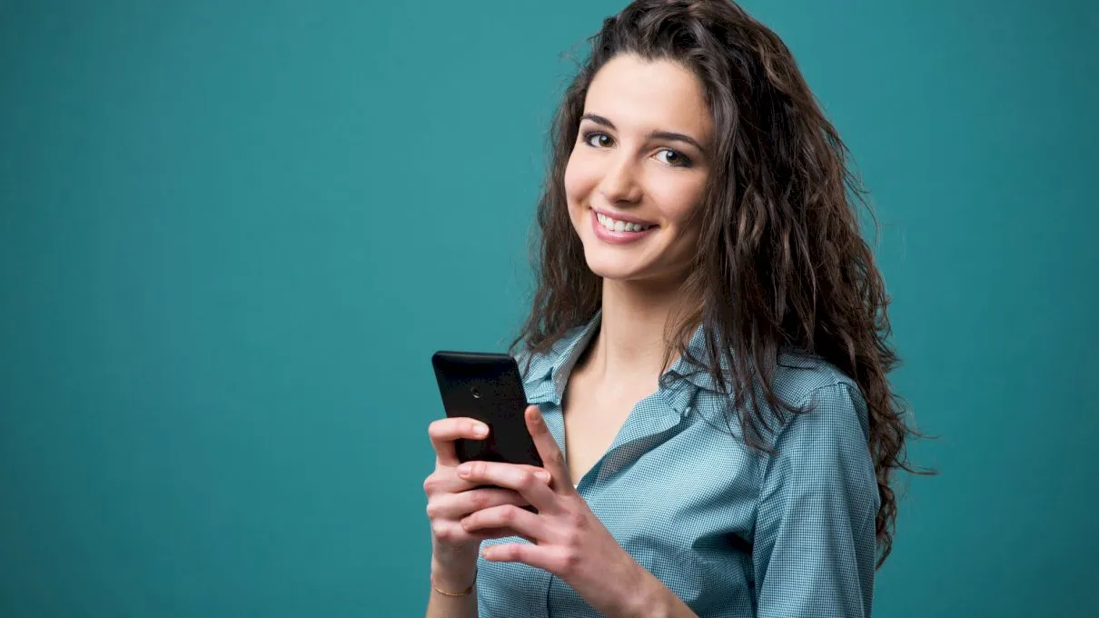 Cuvântul „domnișoară” ar putea fi interzis definitiv! Francezii, primii care consideră că termenul poate fi folosit cu sens peiorativ