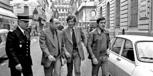 „Fără arme, fără ură, fără violență”: jaful secolului al XX-lea, comis ca o operă de artă. Atacatorul a fugit în timpul procesului și nu a fost prins niciodată