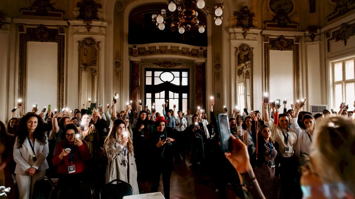 Cea de-a 5-a ediție a „Newborn and Portrait Summit” va avea loc la București pe 26 aprilie