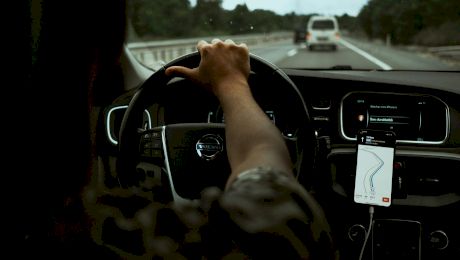 Poate un sistem Lane-Assist să dea erori? | VIDEO