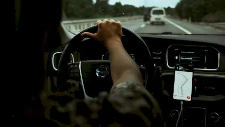 Poate un sistem Lane-Assist să dea erori? | VIDEO