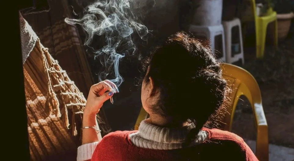 Scumpiri și accize: cum se vede fumatul în bugetul unei familii din Sălaj (2026)