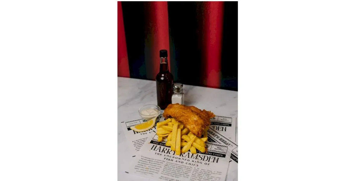 Harry Ramsden’s, brand britanic celebru pentru fish & chips, se deschide la ParkLake București pe 26 martie
