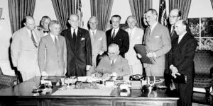 Cine a pus bazele NATO? Când a fost fondată Alianța și cu ce scop?