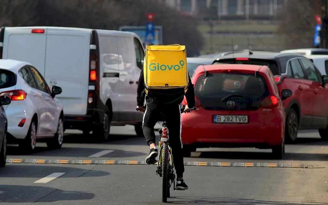 Cutiile de la Glovo se dezinfectează vreodată? Care a fost cea mai mare comandă Glovo din România?