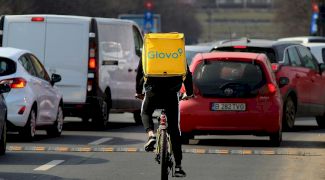 Cutiile de la Glovo se dezinfectează vreodată? Care a fost cea mai mare comandă Glovo din România?